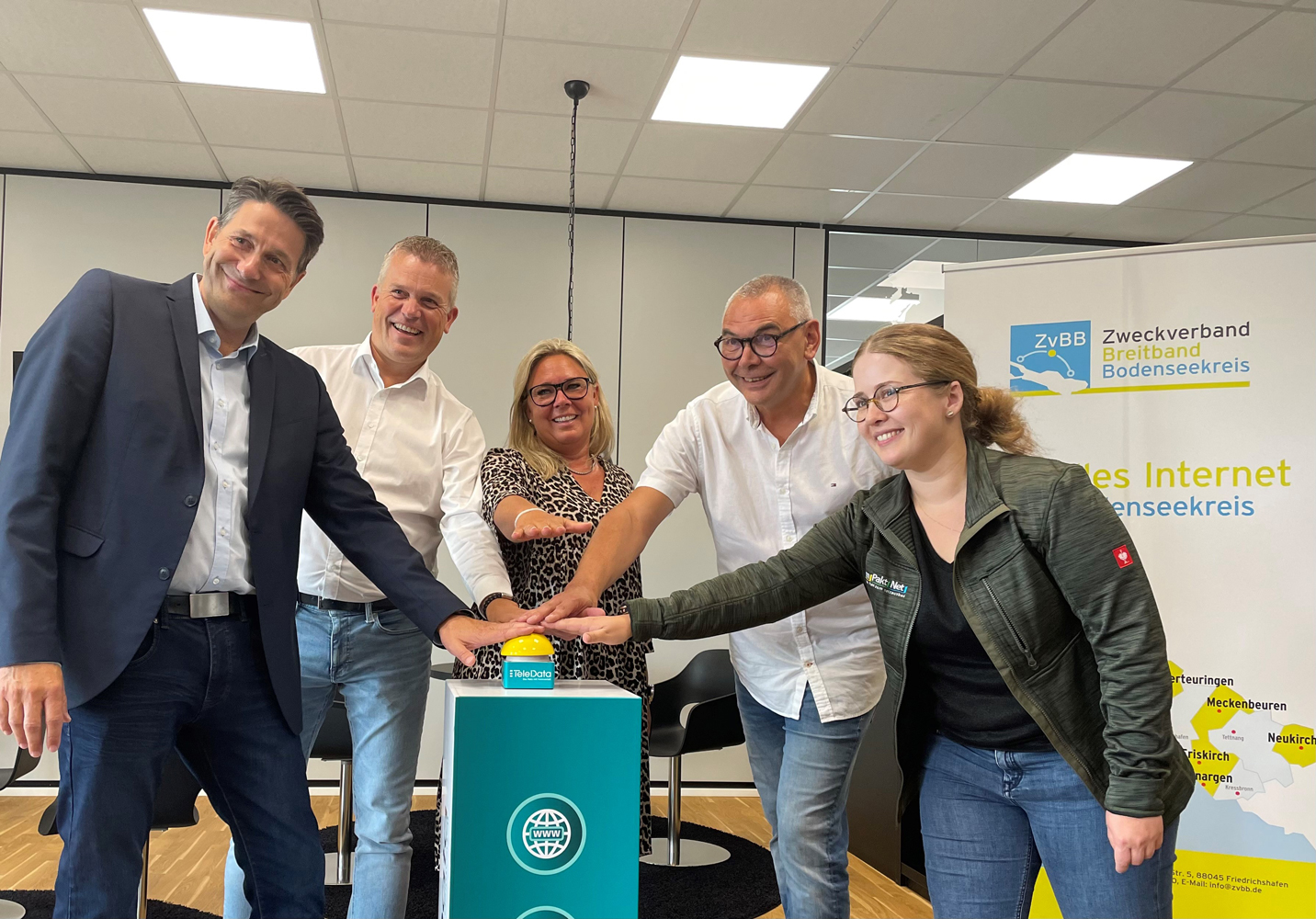 Neukirch_gelber_Knopf_300623__002_